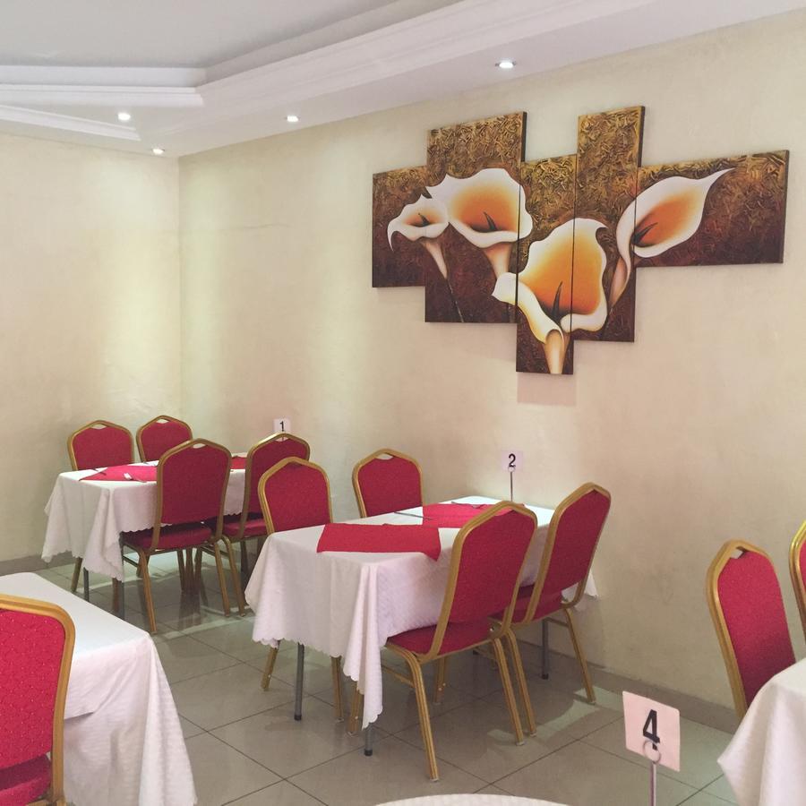 Hotel Des Jardins Abidjan Exterior photo