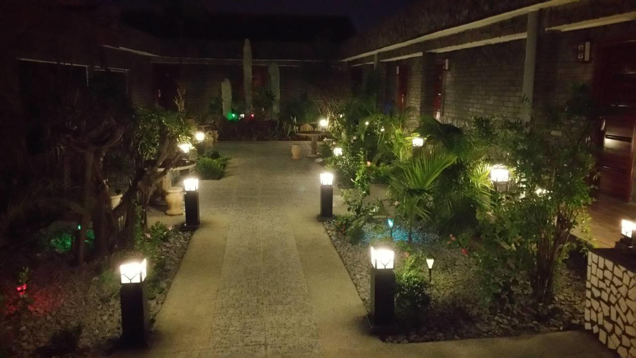 Hotel Des Jardins Abidjan Exterior photo